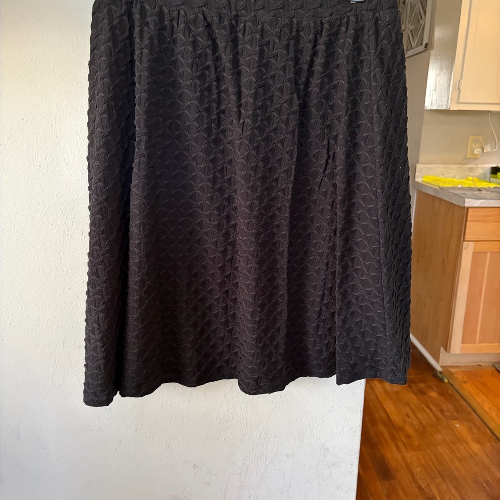 Elegant Black Textured Skirt